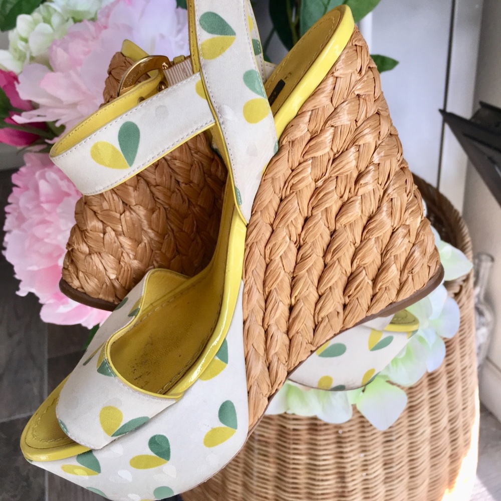 LOUIS  VUITTON wedges. - Picture 4 of 8